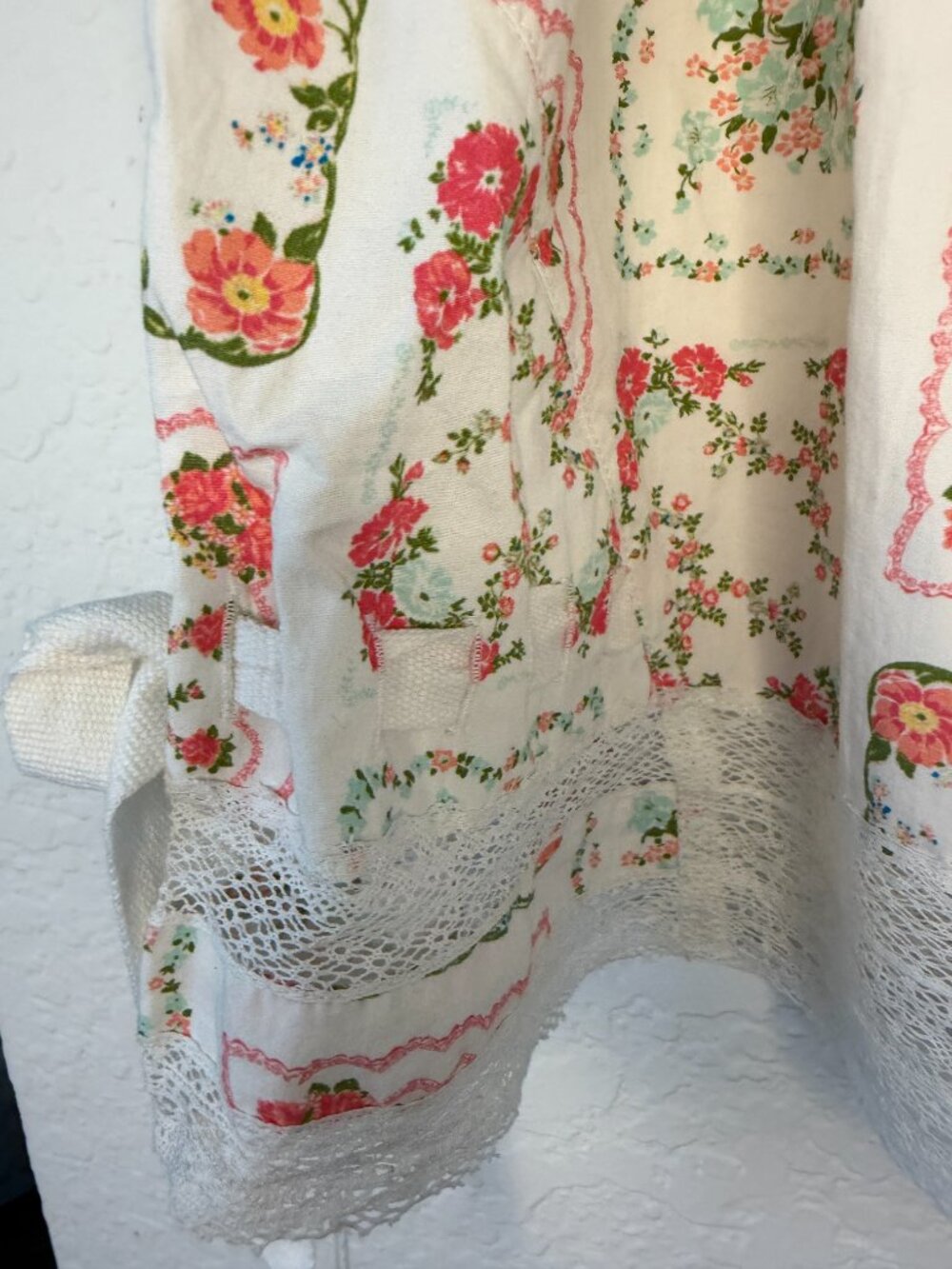 Free People Blooming Lace Shorts- 14- White/Pink/Boho- MSRP $148 - Picture 8 of 14